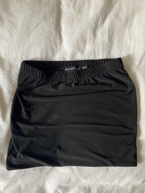 PrettyLittleThing Black Elastic Waist Stretch Skirt